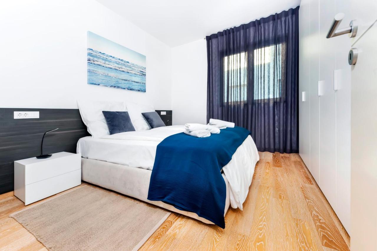 Sunny Day - Apartment With Parking Ρόβινι Εξωτερικό φωτογραφία